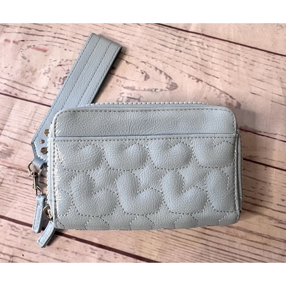 No Boundaries Wallet Light Blue Heart Pattern Wristlet I.D. Holder